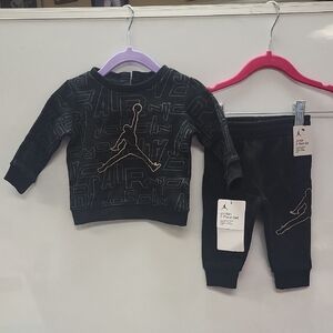 Jordan Kids Black and Gold Sweatpants Set